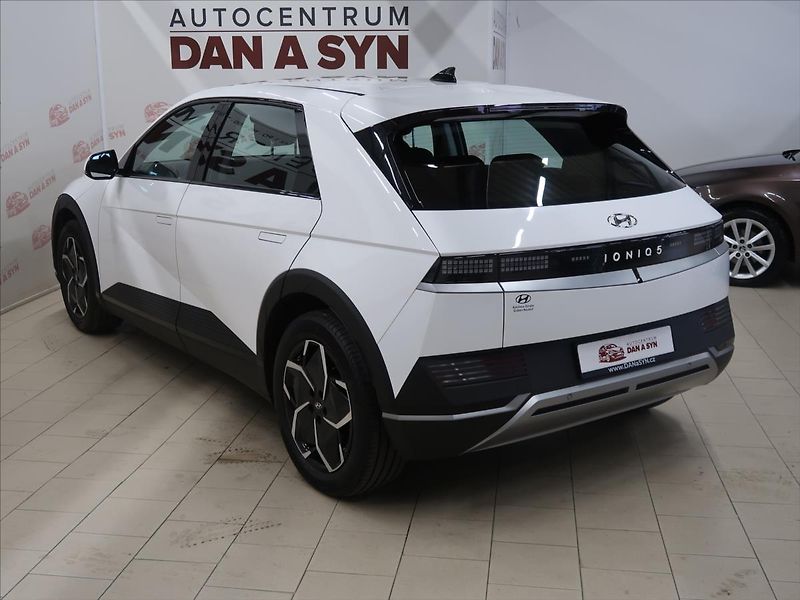 Hyundai Ioniq 5 Dynamiq Zánovní SOH 97,6% - fotka 6 z 35