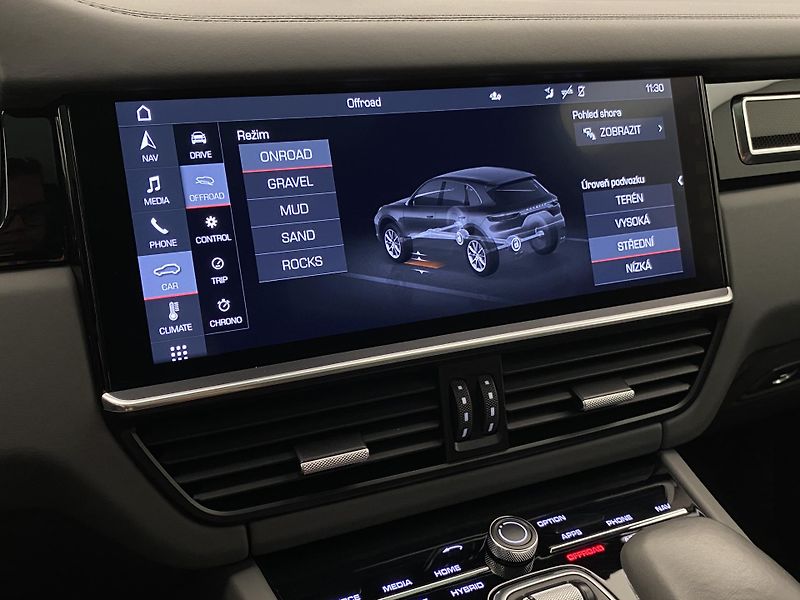 Porsche Cayenne E-HYBRID 250kW AWD AUT CZ - fotka 48 z 111