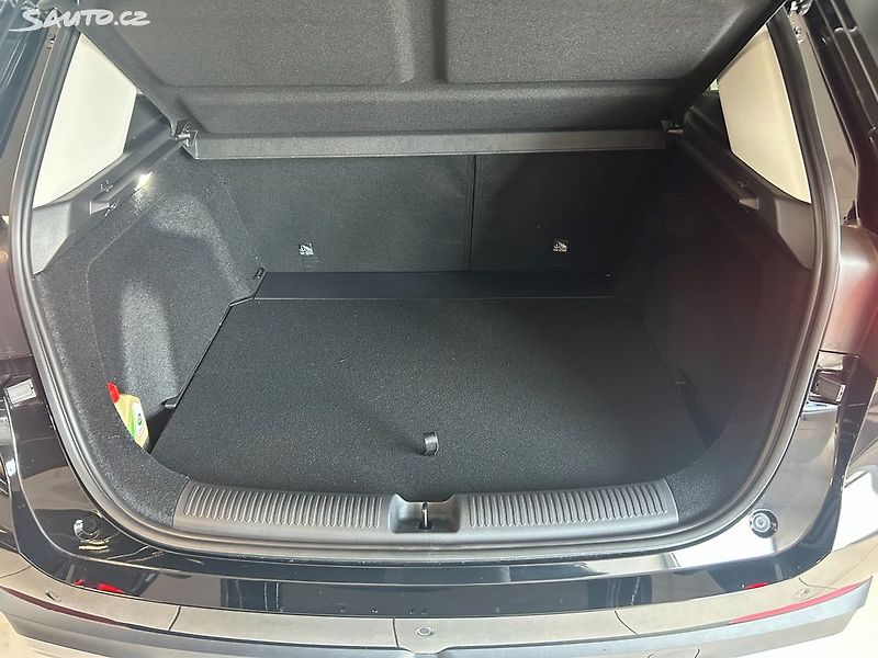 MG ZS (2026) 1,5 HEV Exclusive - fotka 5 z 9