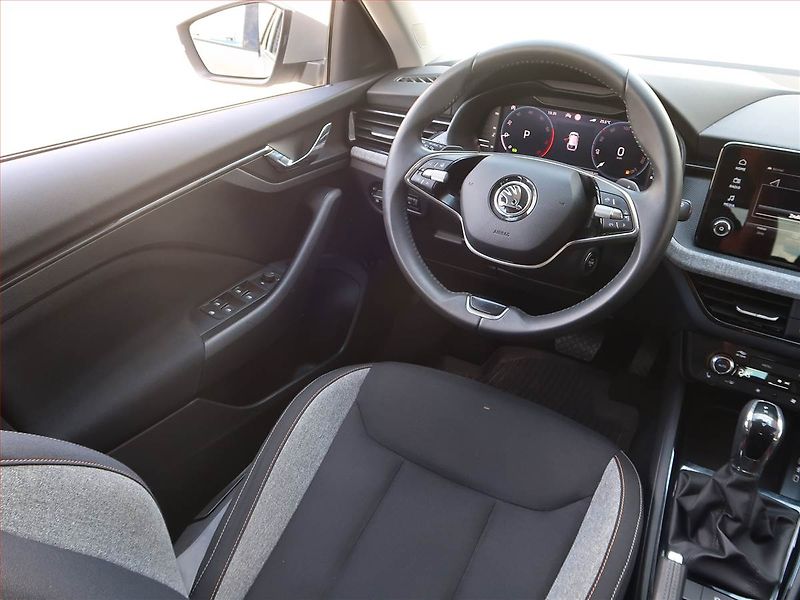 Škoda Scala (2024) 1.0 TSI - fotka 7 z 19