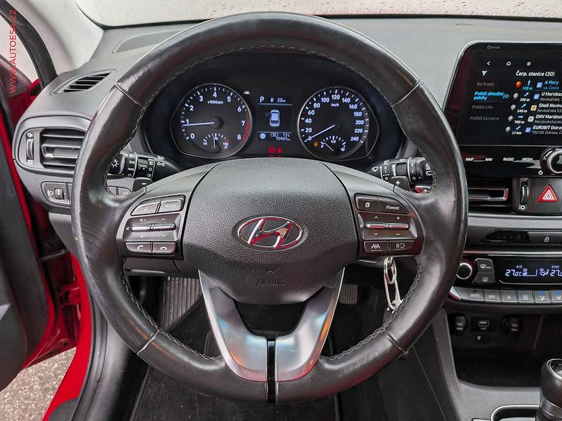 Hyundai i30 (2020) 1.5 T-GDi, 1.maj,ČR, servis - fotka 15 z 16