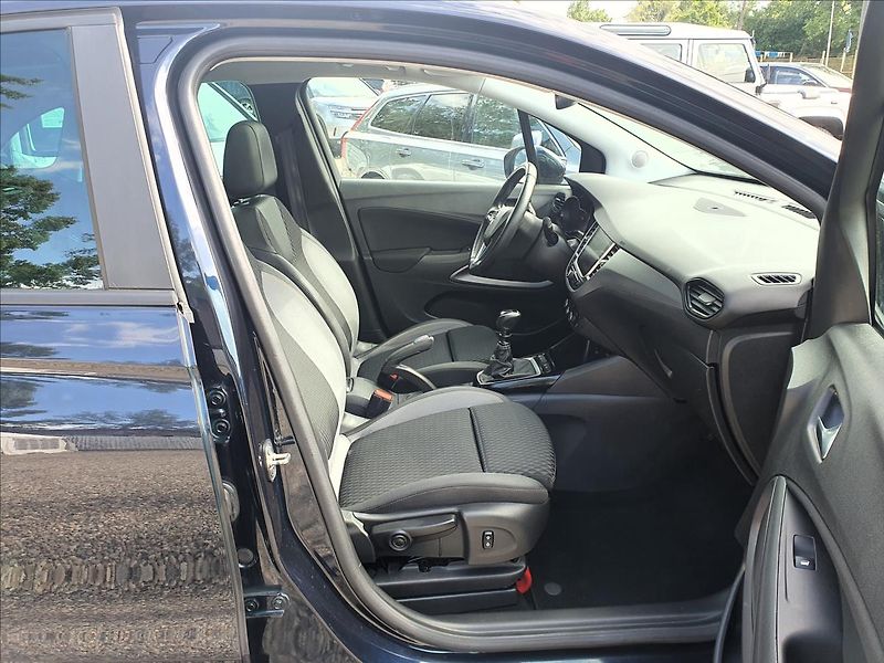 Opel Crossland X 1,5 cdti,Innovation,navi,kůže - fotka 12 z 50