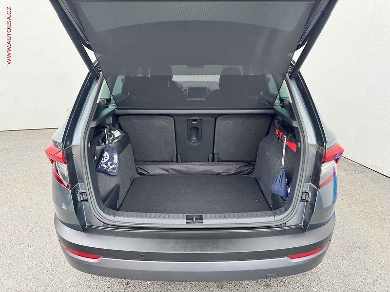 Škoda Karoq (2018) 1.0 TSi, Style, LED, kamera - fotka 7 z 15