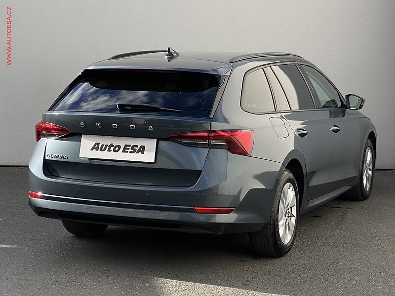 Škoda Octavia (2021) 2.0 TDi, 2.maj,ČR, Ambition - fotka 4 z 19