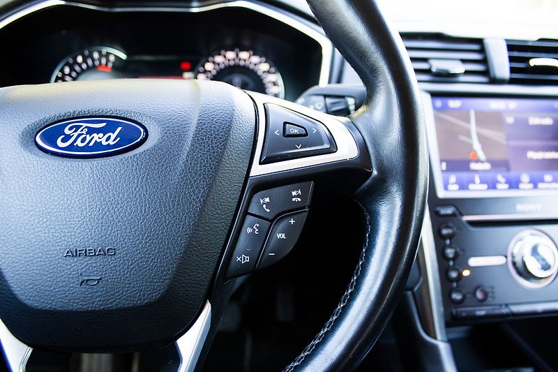 Ford Mondeo - fotka 12 z 20