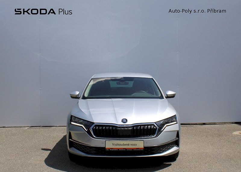 Škoda Octavia (2024) Top Selection 2.0TDI / 110kW 7 - fotka 4 z 23