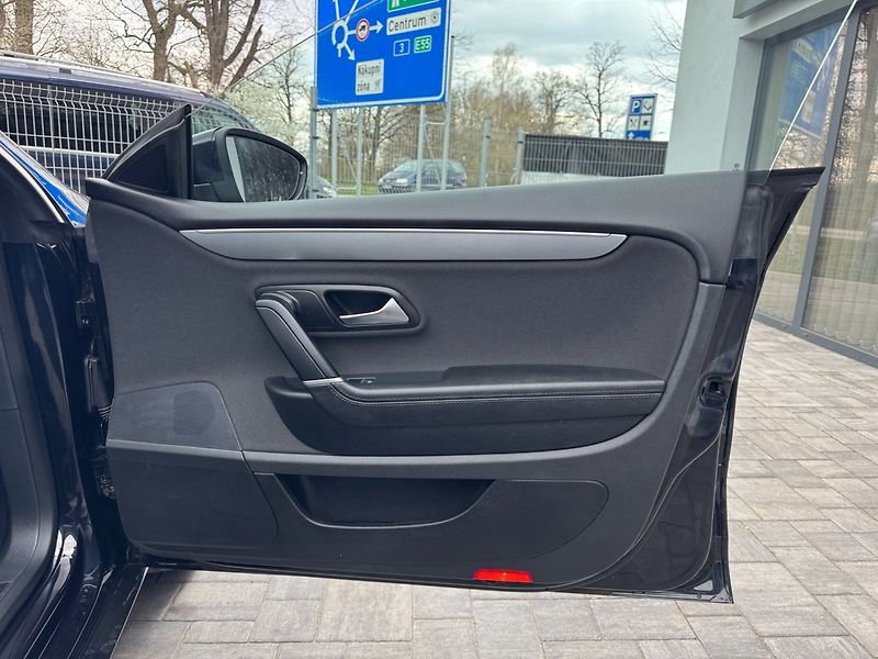 Volkswagen CC (2015) 2.0 TDi 4x4,DSG - fotka 16 z 36