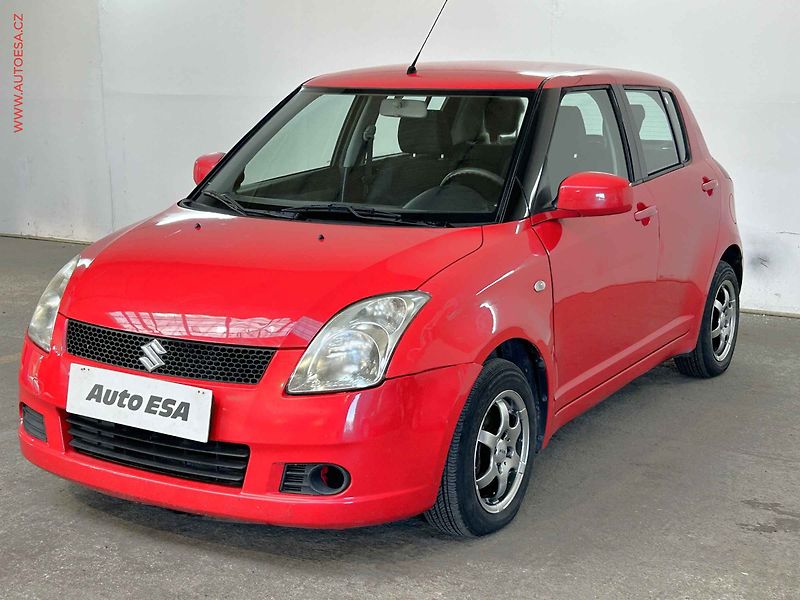 Suzuki Swift (2005) 1.3i, ČR - fotka 3 z 13