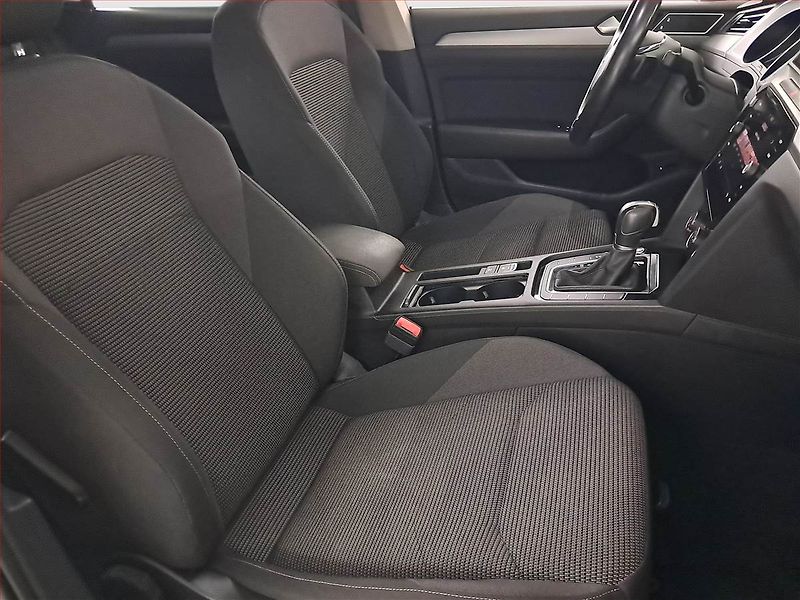 Volkswagen Arteon (2019) Elegance 2.0 TDI - fotka 9 z 19