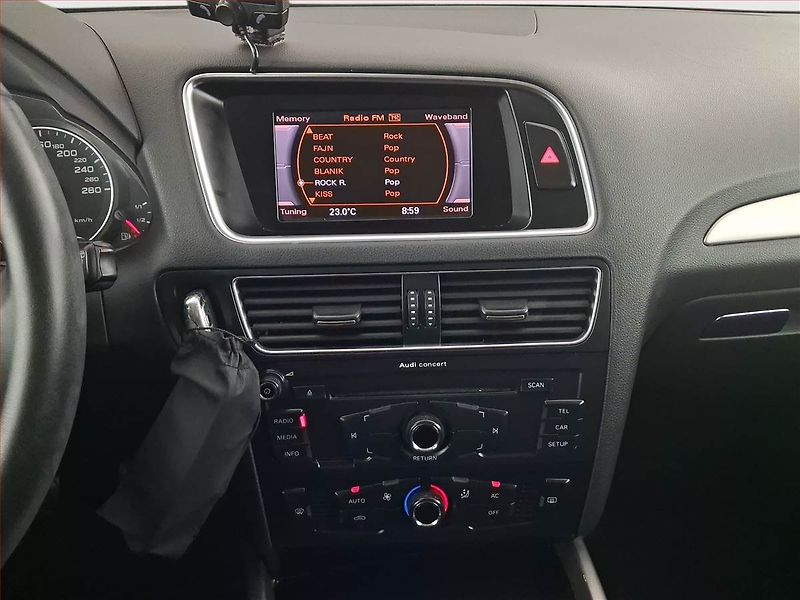 Audi Q5 (2009) 2.0 TDI, 4X4, Tempomat - fotka 12 z 18