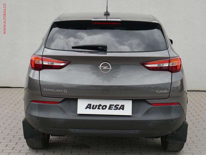 Opel Grandland X (2018) 1.2 T, ČR, AC, tempo, park - fotka 5 z 19