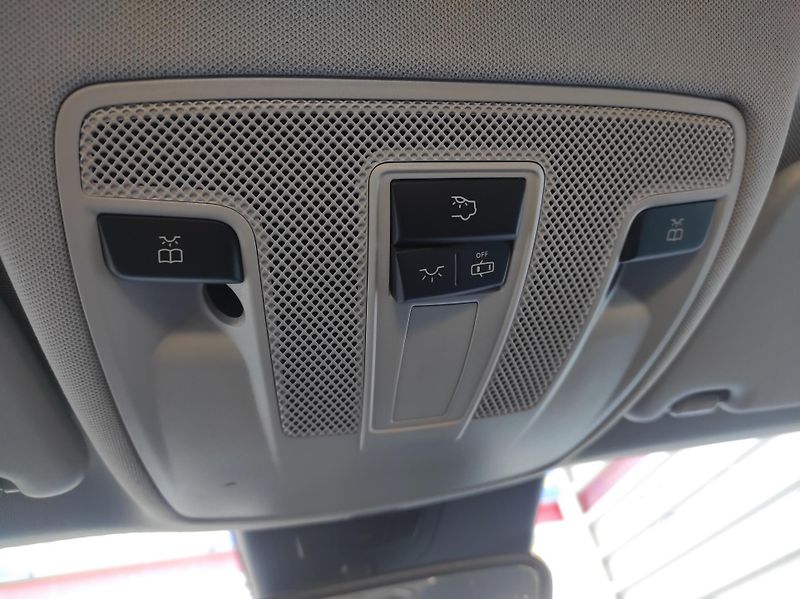 Mercedes-Benz GLA 200d 4MATIC,AT,ČR - fotka 28 z 42