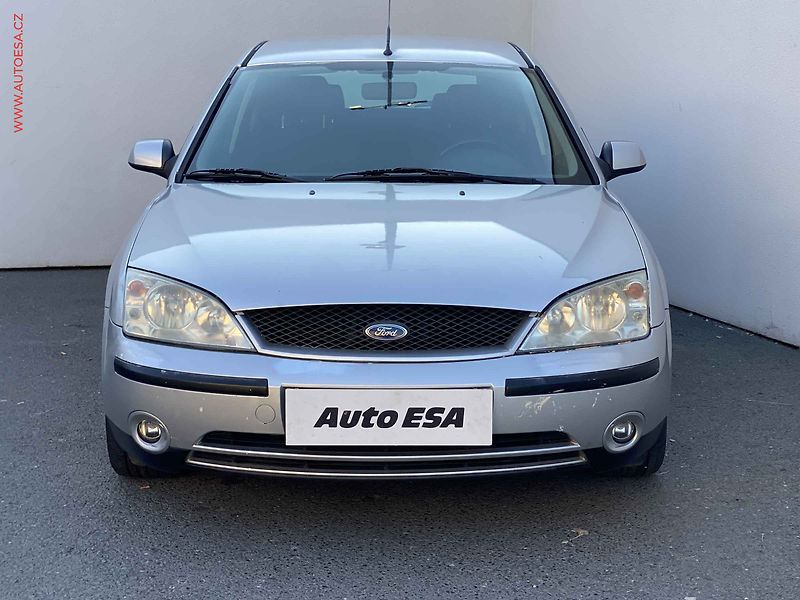 Ford Mondeo (2002) 1.8 i, AC - fotka 2 z 15