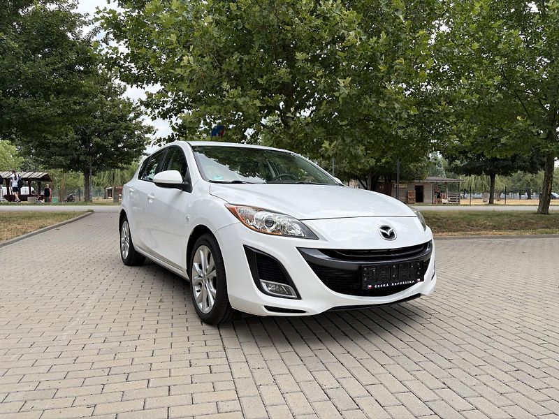 Mazda 3 1.6 90th Anniversary - fotka 14 z 27