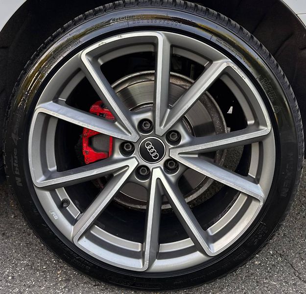 Audi A4 (2016) B9 2.0 TDI 140 KW QUATTRO 2016 - fotka 8 z 30