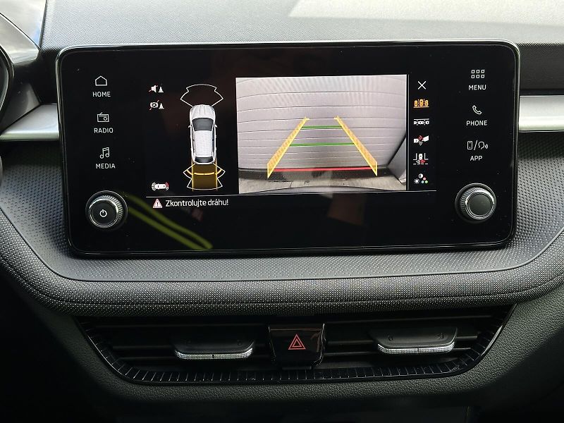 Škoda Fabia 1.0TSi DSG 116PS LED V.Cockpit - fotka 26 z 31