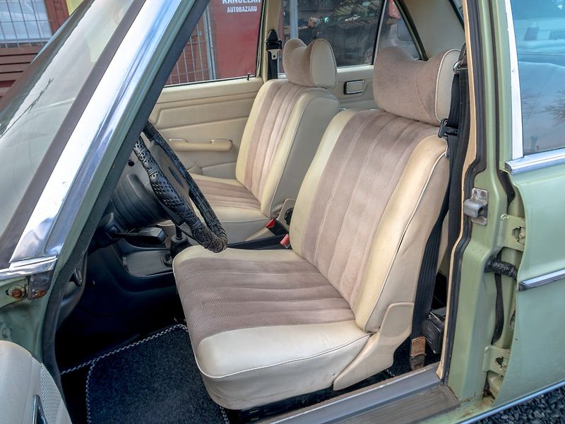 Mercedes-Benz Třídy E (1978) 240D W115 1978 - ŠPANĚL - fotka 11 z 21