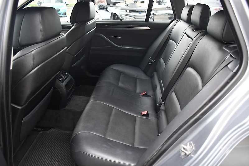 BMW Řada 5 530d xDrive ČR 2xKOLA - fotka 19 z 47