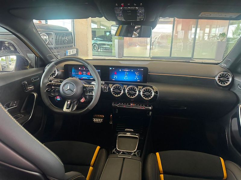 Mercedes-Benz Třídy A AMG 45s 4MATIC - fotka 13 z 20
