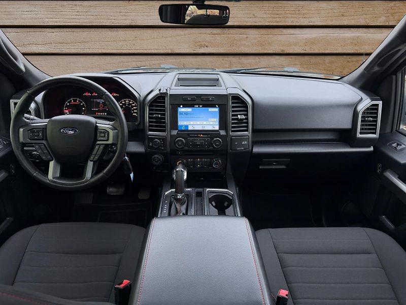 Ford F-150 (2018) +LARIAT SPORT+ECOBOOST+ - fotka 22 z 25