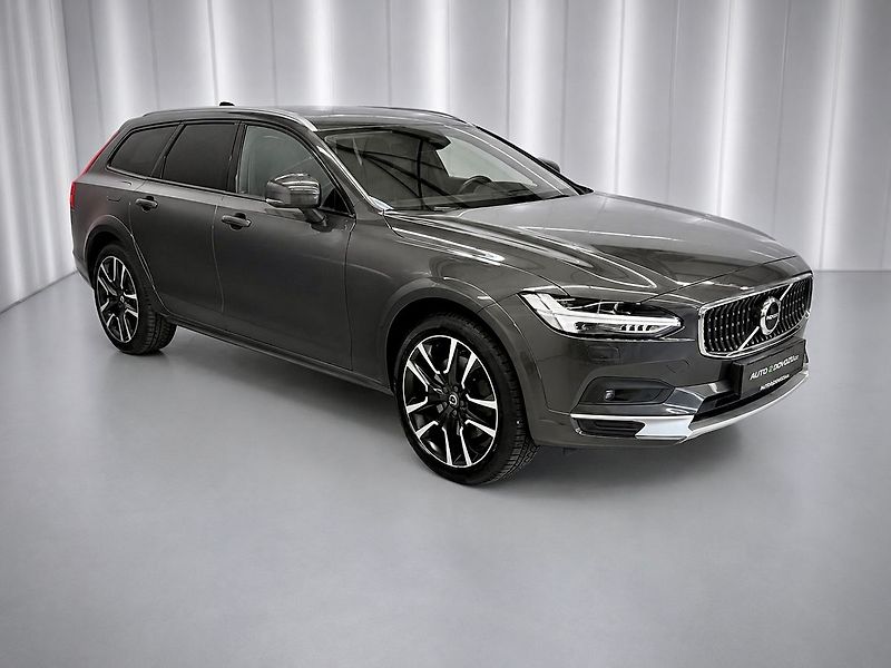 Volvo V90 B4 AWD ADVANCED, H&K, PANO, KE - fotka 3 z 26