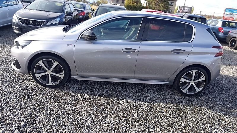 Peugeot 308 (2021) - fotka 6 z 34