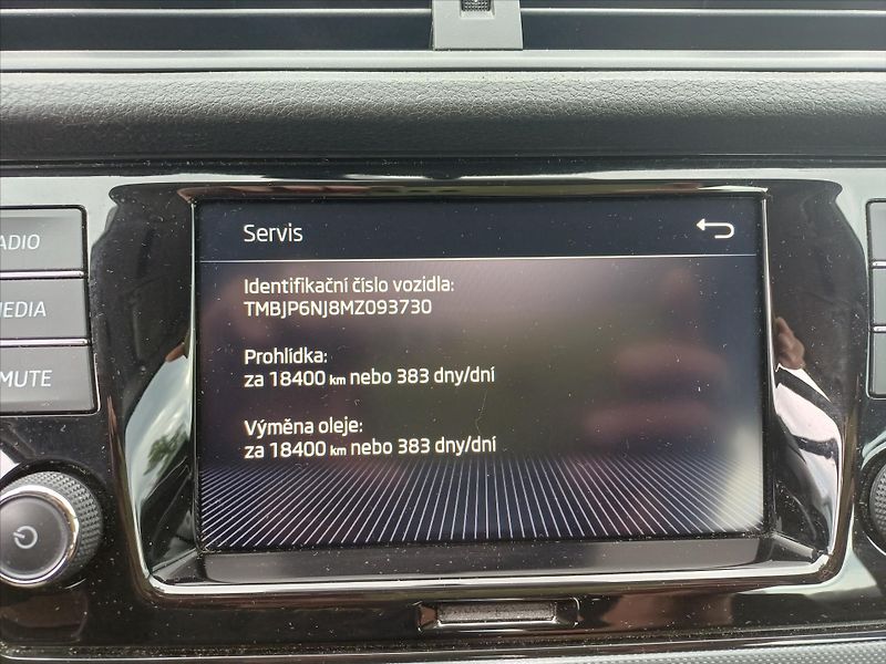 Škoda Fabia 1,0   TSI 70kW Active - fotka 6 z 24
