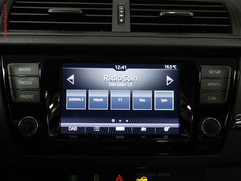 Škoda Fabia (2021) 1.0 TSi, 1.maj,ČR, AC, park - fotka 12 z 17
