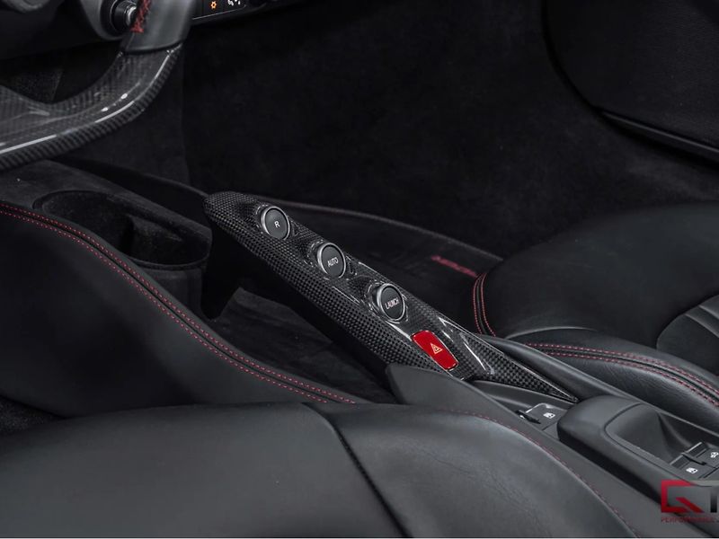 Ferrari F8 Spider Lift - fotka 8 z 12