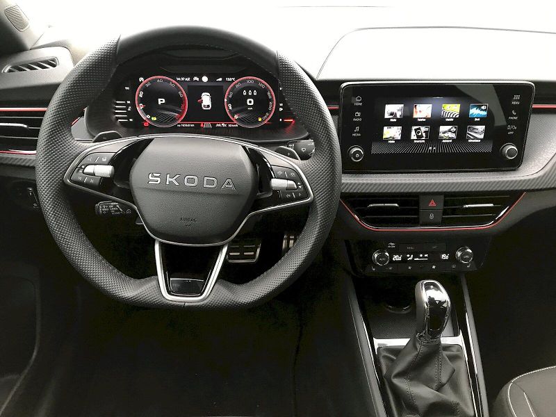 Škoda Scala (2026) MONTE CARLO 1,0 TSI DSG - fotka 5 z 29