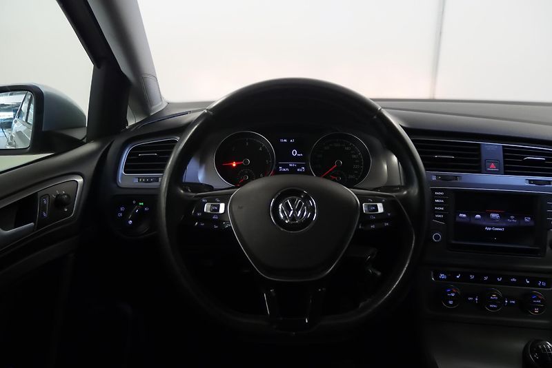 Volkswagen Golf - fotka 19 z 29