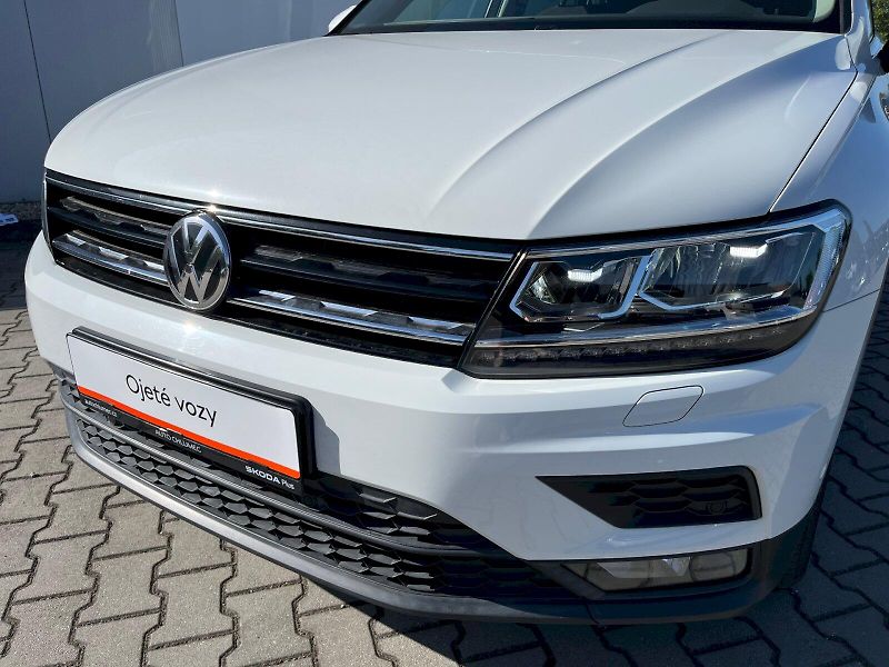 Volkswagen Tiguan (2019) 2.0 TSI DSG 4Motion - fotka 10 z 32