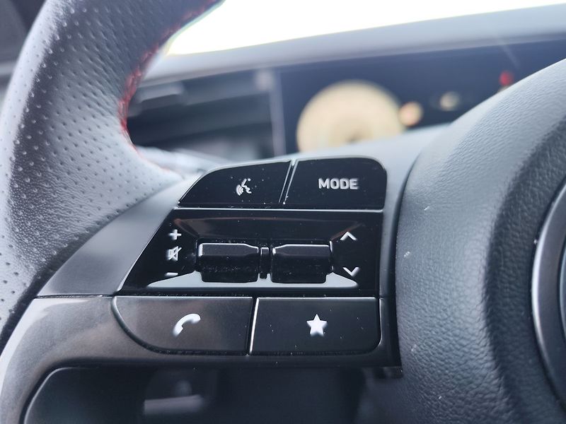Hyundai Tucson 1.6 T-GDi/110kW N-Line - fotka 29 z 36