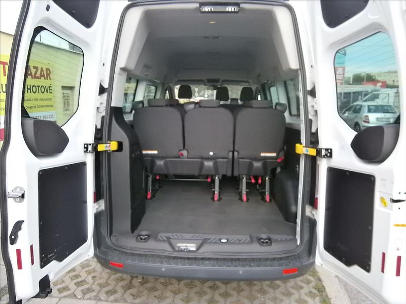 Ford Transit Custom 2,2 TDCI L2H2 KLIMA 9 MÍST - fotka 7 z 26