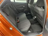 Peugeot 2008 (2024) 1.2T 130K KAMERA ČR NOVÉ 1.MAJ - náhled 10