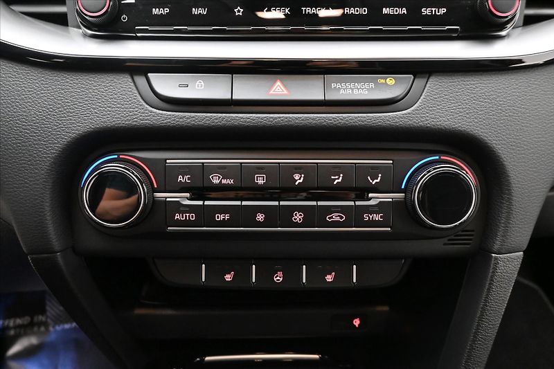 Kia XCeed 1,5 T-GDi 117 kW Exclusiv Záru - fotka 21 z 29