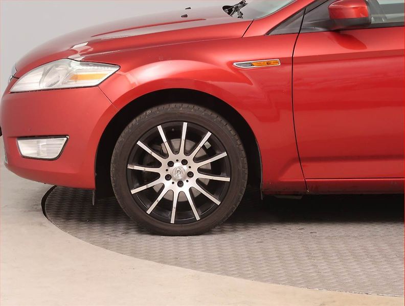 Ford Mondeo (2009) 2.0 16V, nová STK, Tažné - fotka 14 z 15