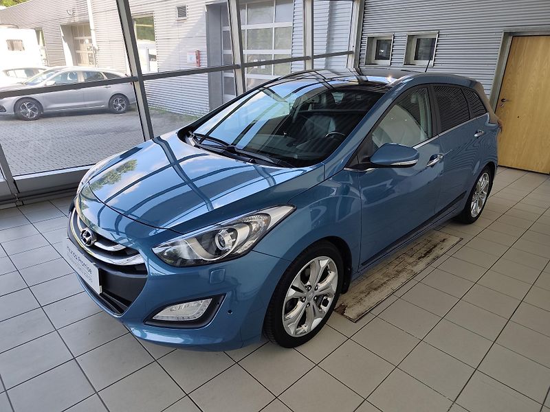 Hyundai i30 (2014) 1.6GDi 99kW Premium - fotka 1 z 23