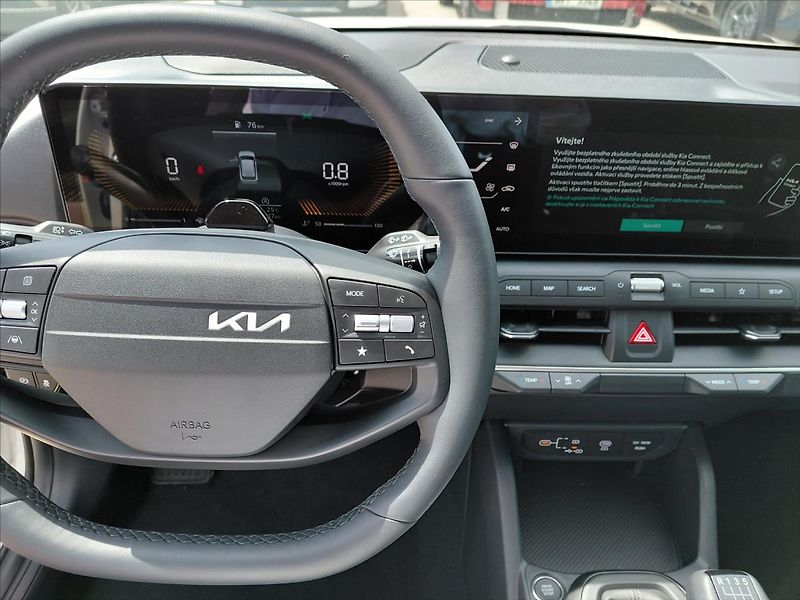 Kia K4 (2026) 1,0   T-GDI SW SPIN - fotka 13 z 15