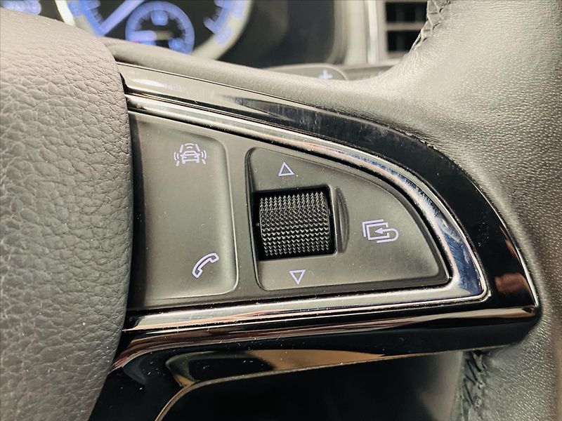 Škoda Kodiaq 2,0 TDI DSG 4x4 7 Míst - fotka 14 z 26