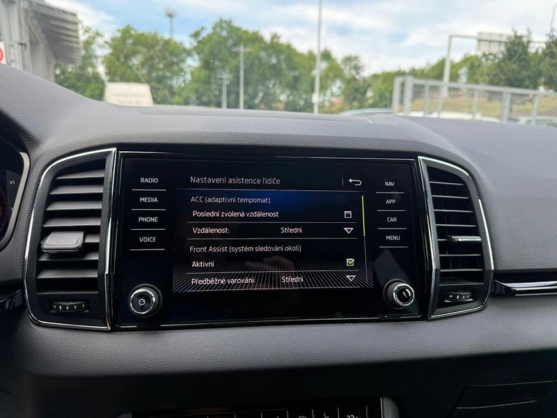 Škoda Karoq Sportline 1.5 TSI 110kw DSG - fotka 14 z 25