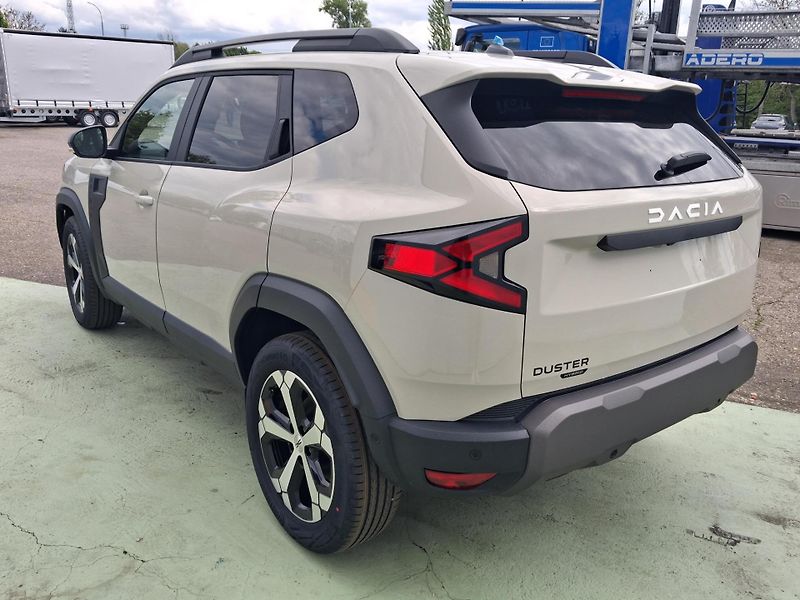 Dacia Duster (2026) Journey hybrid 155 - fotka 5 z 22