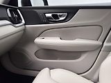 Volvo V60 B4 DARK PLUS CZ 1.maj - náhled 29