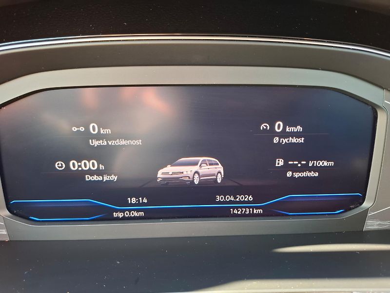 Volkswagen Passat 2.0 TDI Bussines DSG - fotka 10 z 16