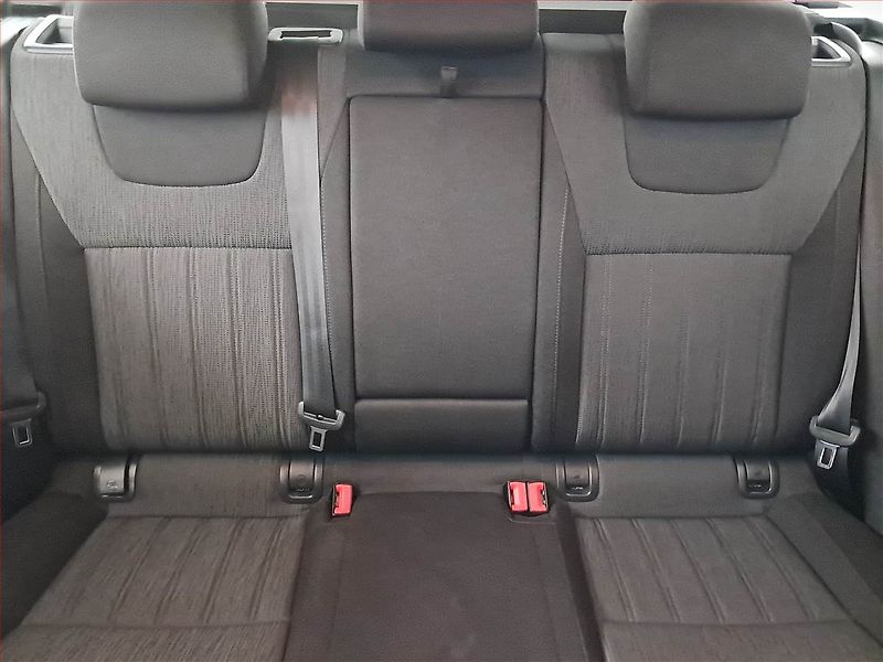 Škoda Octavia (2017) 1.6 TDI, Automat, Navi - fotka 15 z 23