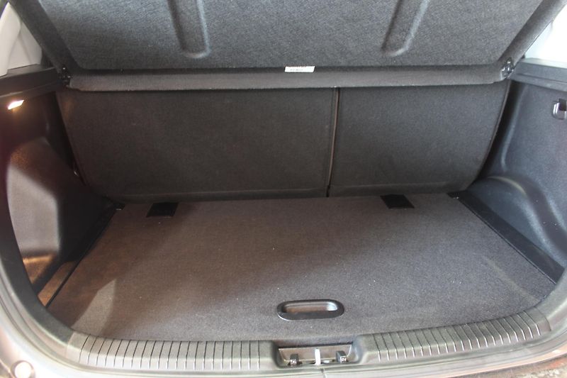 Kia Venga (2016) 1.4 66kW Klima ČR - fotka 19 z 30