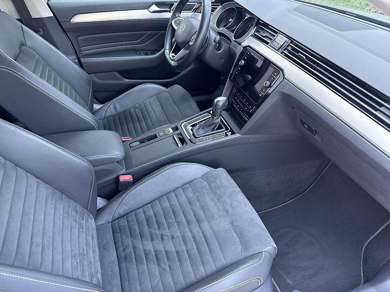 Volkswagen Passat (2021) Variant 1.5 TSI DSG Elegance - fotka 9 z 30