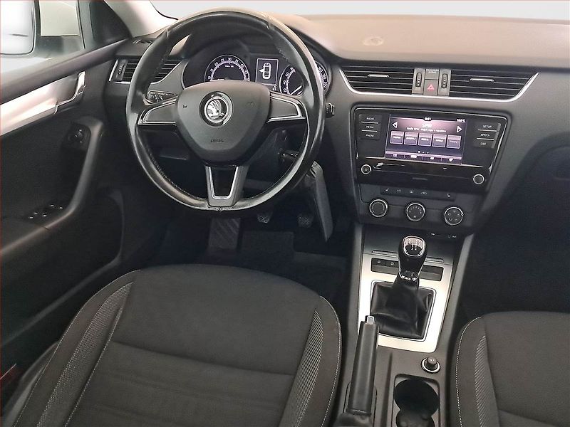 Škoda Octavia (2017) 1.6 TDI, ČR,1.maj, Tempomat - fotka 7 z 17