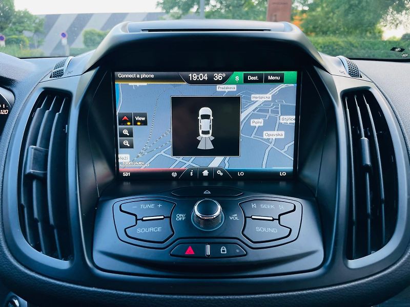 Ford Kuga 2.0TDCi MANUÁL SERVISKA TAŽNÉ  - fotka 35 z 46