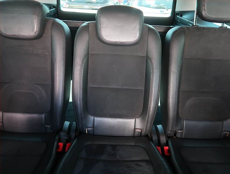 Volkswagen Sharan (2010) Highline 2.0 TDI, Automat - fotka 10 z 19